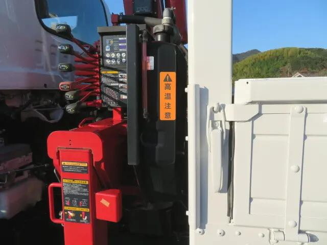 いすゞフォワードクレーン4段中型（4t）[写真31]