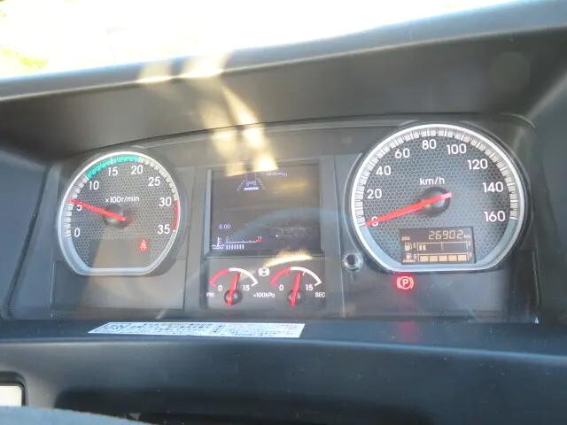 いすゞフォワードクレーン4段中型（4t）[写真09]