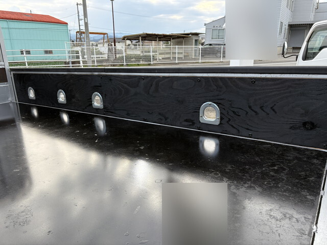 トヨタトヨエース平ボディ小型（2t・3t）[写真19]