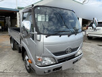 トヨタトヨエース平ボディ小型（2t・3t）