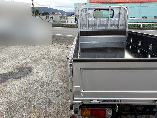 トヨタトヨエース平ボディ小型（2t・3t）[写真22]