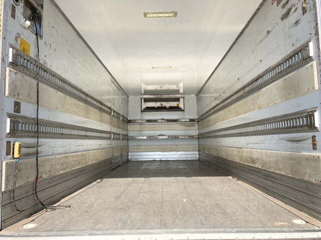 いすゞフォワード冷凍車（冷蔵車）中型（4t）[写真26]