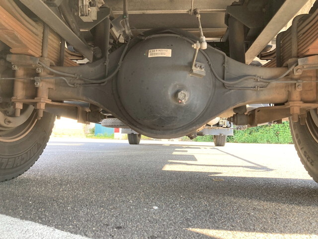 いすゞフォワード冷凍車（冷蔵車）中型（4t）[写真27]