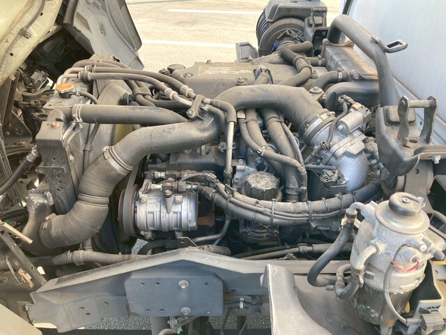 いすゞフォワード冷凍車（冷蔵車）中型（4t）[写真38]