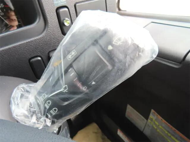 三菱ふそうファイタークレーン4段増トン（6t・8t）[写真20]