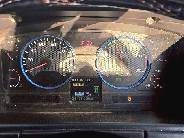 三菱ふそうスーパーグレートトレーラーヘッド（トラクターヘッド）大型（10t）[写真14]