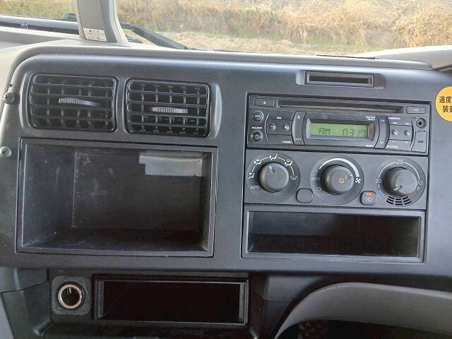 三菱ふそうスーパーグレートトレーラーヘッド（トラクターヘッド）大型（10t）[写真18]