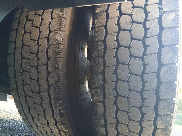 三菱ふそうスーパーグレートトレーラーヘッド（トラクターヘッド）大型（10t）[写真37]