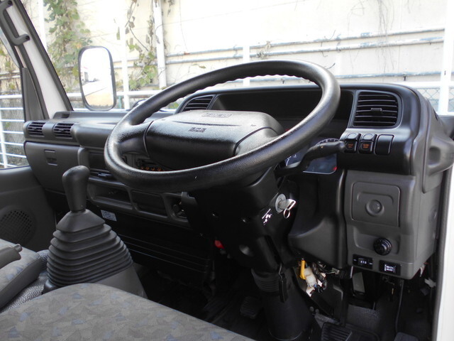 いすゞエルフクレーン付小型（2t・3t）[写真29]