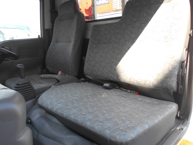 いすゞエルフクレーン付小型（2t・3t）[写真32]