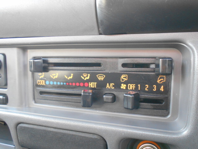 いすゞエルフクレーン付小型（2t・3t）[写真35]