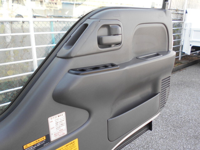 いすゞエルフクレーン付小型（2t・3t）[写真39]