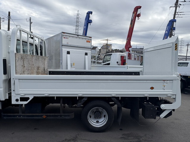 いすゞエルフダブルキャブ（Wキャブ）小型（2t・3t）[写真07]