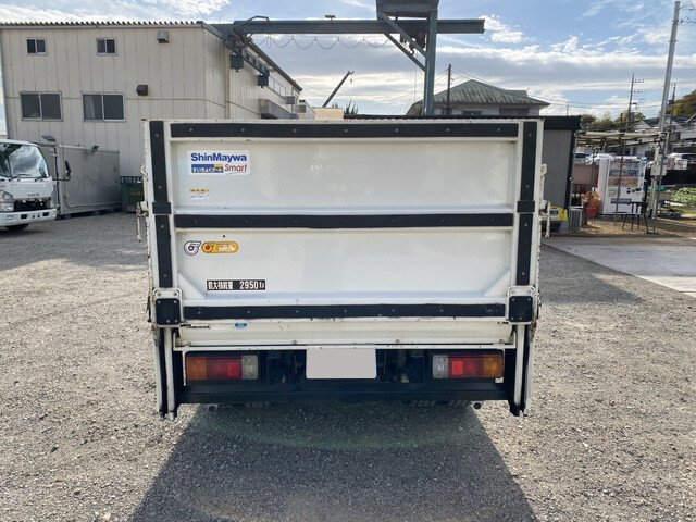 日野デュトロ平ボディ小型（2t・3t）[写真06]