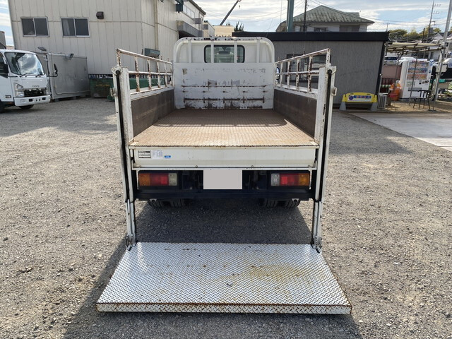 日野デュトロ平ボディ小型（2t・3t）[写真08]