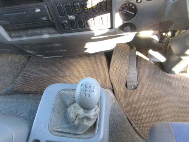 三菱ふそうファイターアルミウイング中型（4t）[写真15]