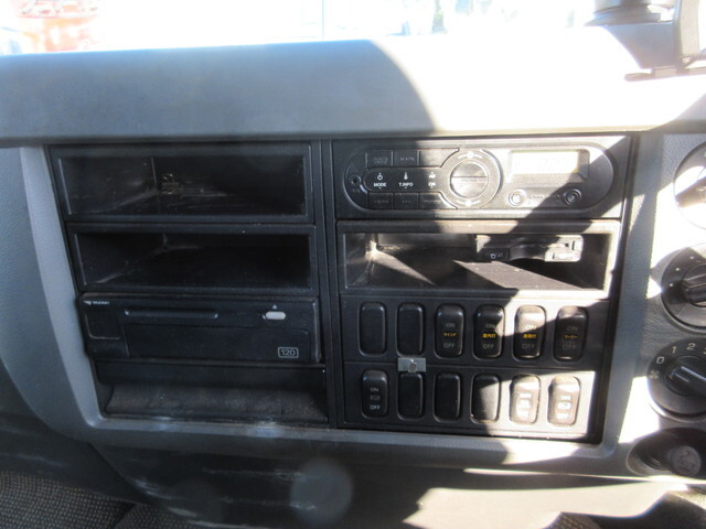 三菱ふそうファイターアルミウイング中型（4t）[写真17]