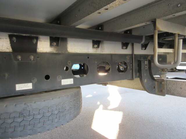 三菱ふそうファイターアルミウイング中型（4t）[写真08]