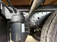 三菱ふそうキャンター平ボディ小型（2t・3t）[写真13]