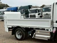 三菱ふそうキャンター平ボディ小型（2t・3t）[写真06]