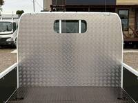 三菱ふそうキャンター平ボディ小型（2t・3t）[写真08]