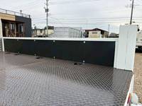 三菱ふそうキャンター平ボディ小型（2t・3t）[写真10]