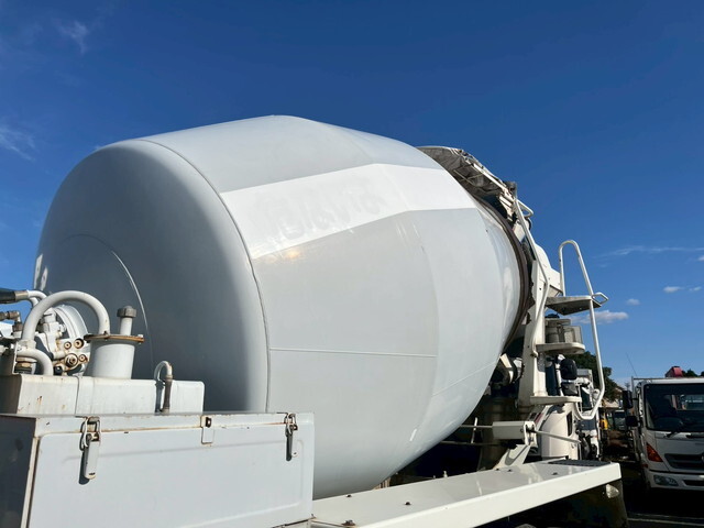 日野プロフィアミキサー車（コンクリートミキサー）大型（10t）[写真04]