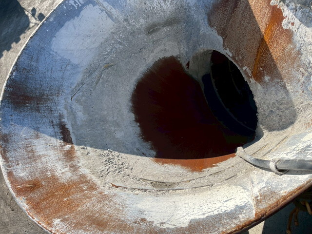 日野プロフィアミキサー車（コンクリートミキサー）大型（10t）[写真08]