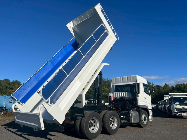 三菱ふそうスーパーグレートダンプ大型（10t）[写真11]