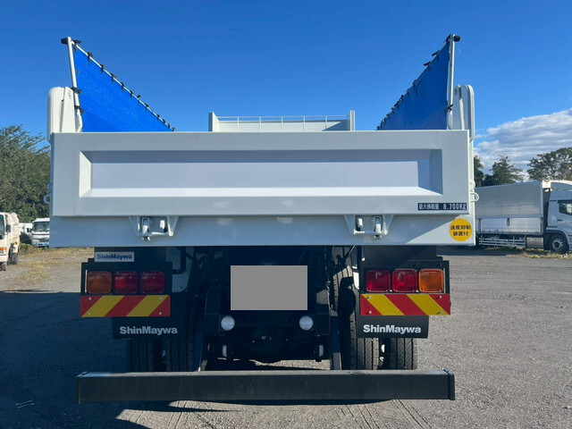 三菱ふそうスーパーグレートダンプ大型（10t）[写真12]