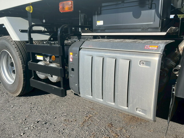 三菱ふそうスーパーグレートダンプ大型（10t）[写真30]