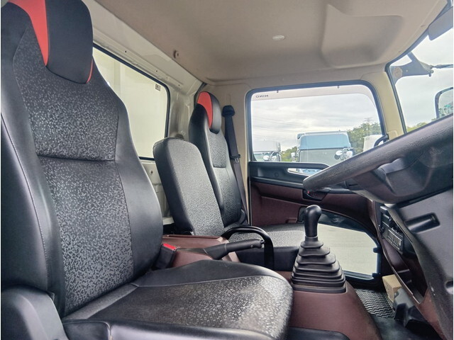 日野レンジャーダンプ中型（4t）[写真19]