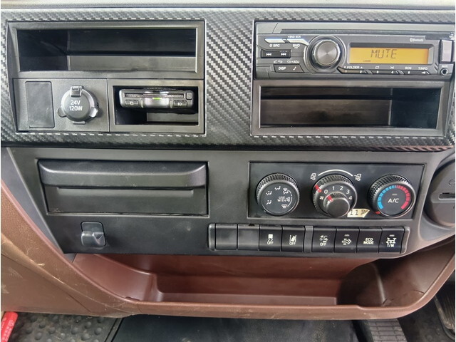 日野レンジャーダンプ中型（4t）[写真23]