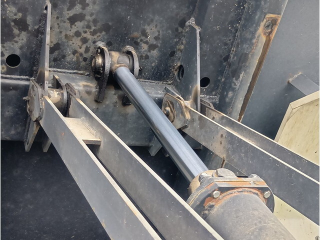 日野レンジャーダンプ中型（4t）[写真07]