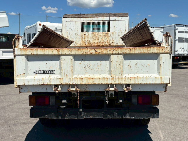 いすゞエルフダンプ小型（2t・3t）[写真02]