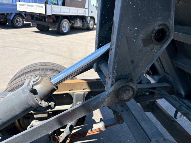 いすゞエルフダンプ小型（2t・3t）[写真29]