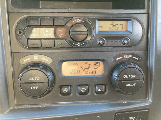 いすゞフォワードアルミウイング中型（4t）[写真17]