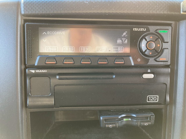 いすゞフォワードアルミウイング中型（4t）[写真18]