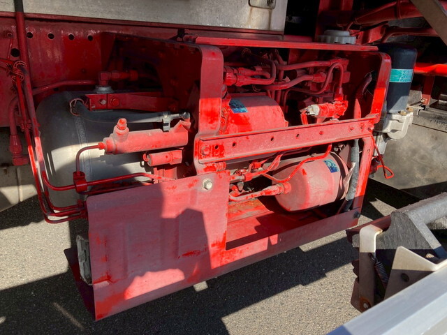 いすゞフォワードアルミウイング中型（4t）[写真31]