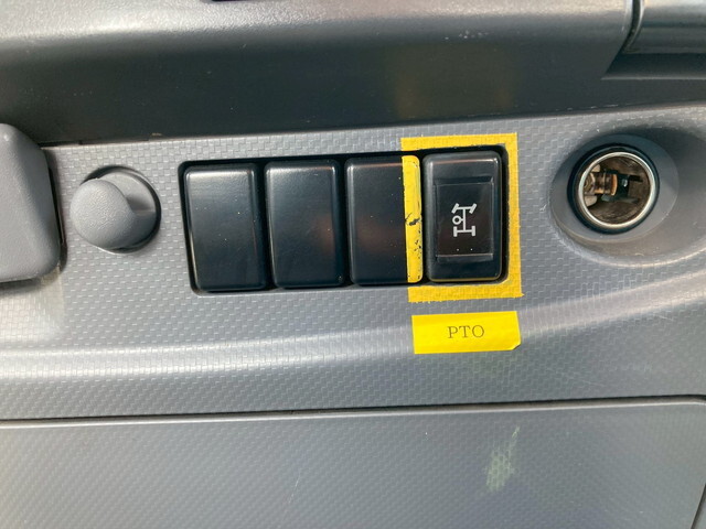 いすゞフォワードクレーン4段中型（4t）[写真20]