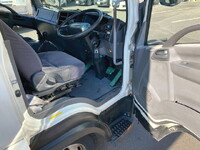 いすゞフォワードアルミウイング中型（4t）[写真20]