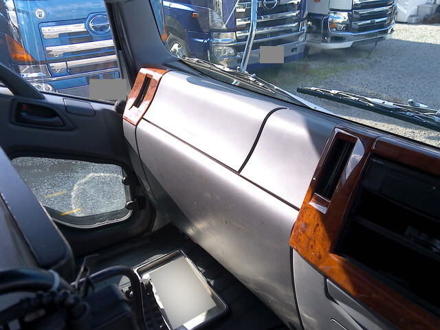 いすゞフォワードアルミバン中型（4t）[写真25]