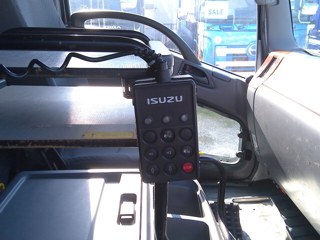 いすゞフォワードアルミバン中型（4t）[写真31]