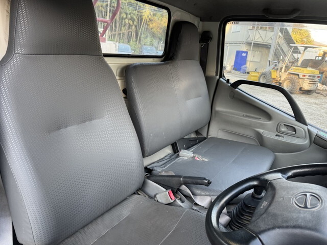 日野デュトロ高所作業車小型（2t・3t）[写真15]