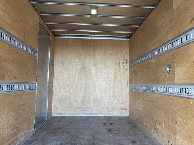 日産アトラスアルミバン小型（2t・3t）[写真11]