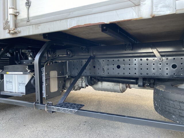 日産アトラスアルミバン小型（2t・3t）[写真18]