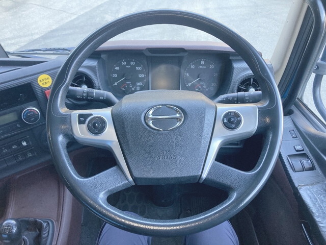 日野プロフィアダンプ大型（10t）[写真31]