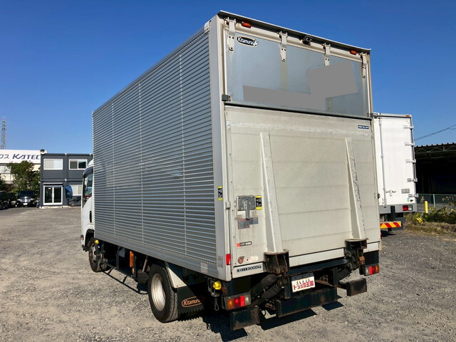 いすゞエルフアルミバン小型（2t・3t）[写真04]