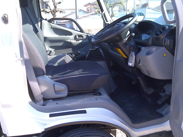 日野デュトロ平ボディ小型（2t・3t）[写真23]