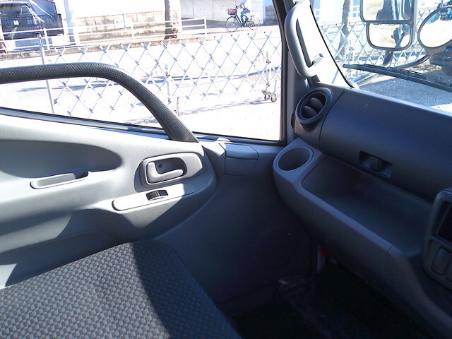 日野デュトロ平ボディ小型（2t・3t）[写真28]